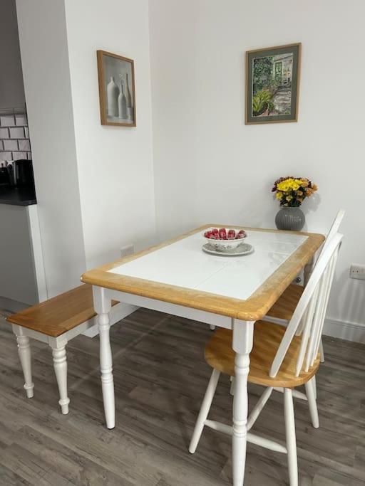 דירות אנפילד Bali Bliss Garden Flat With Parking מראה חיצוני תמונה
